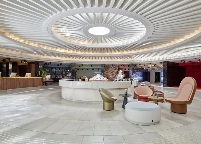 Otel 25hours The Circle 4*