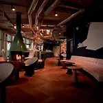 25hours The Circle 4*