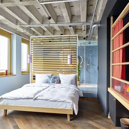 25hours The Circle 4* Köln