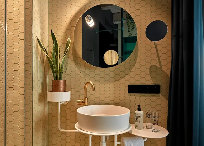 Hotell 25hours The Circle 4*