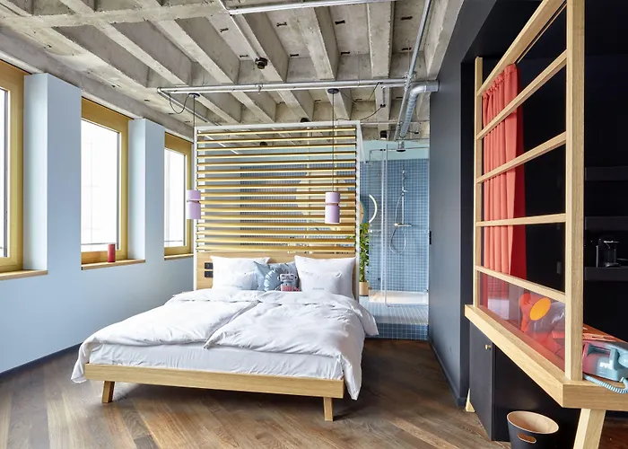 25hours The Circle 4* Kolonia