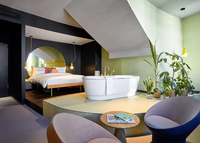 25hours The Circle 4* Kolonia