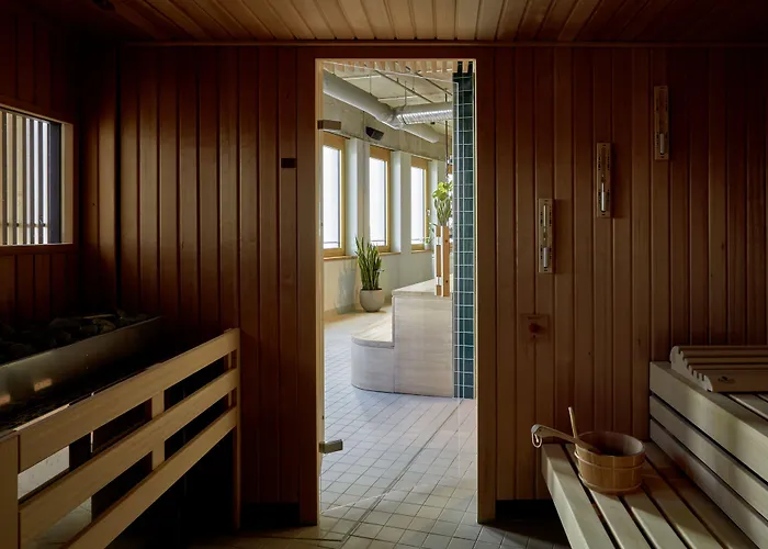 25 آورز ذا سيركل فندق