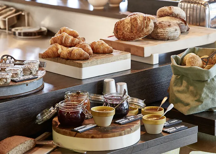 25 آورز ذا سيركل 4* كولونيا