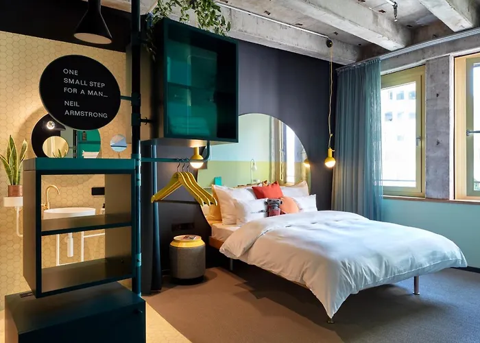 Hotel 25hours The Circle Keulen