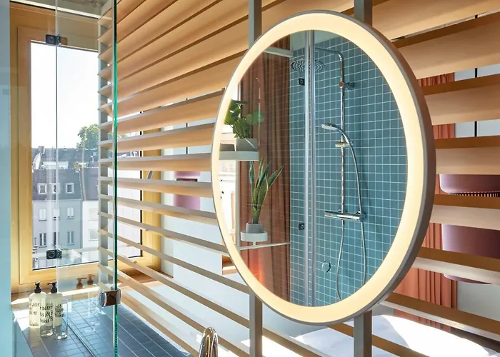 25 آورز ذا سيركل